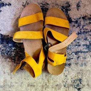 Strappy yellow chunky sandals